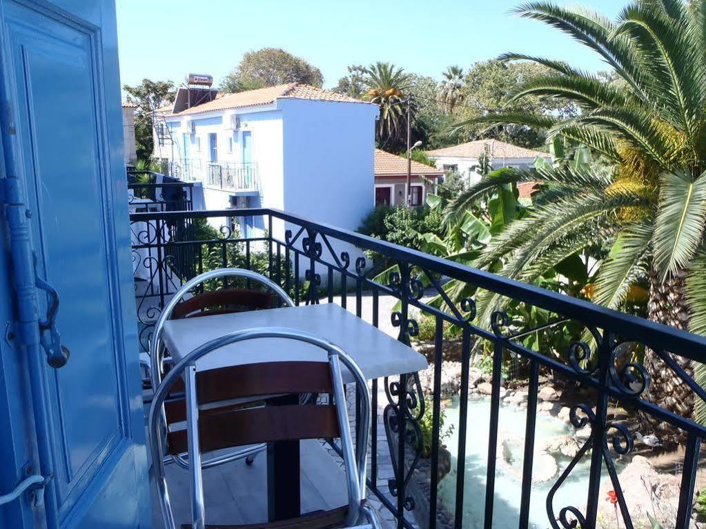 Blue Sky Hotel - Petra - Lesvos - Greece Exterior photo