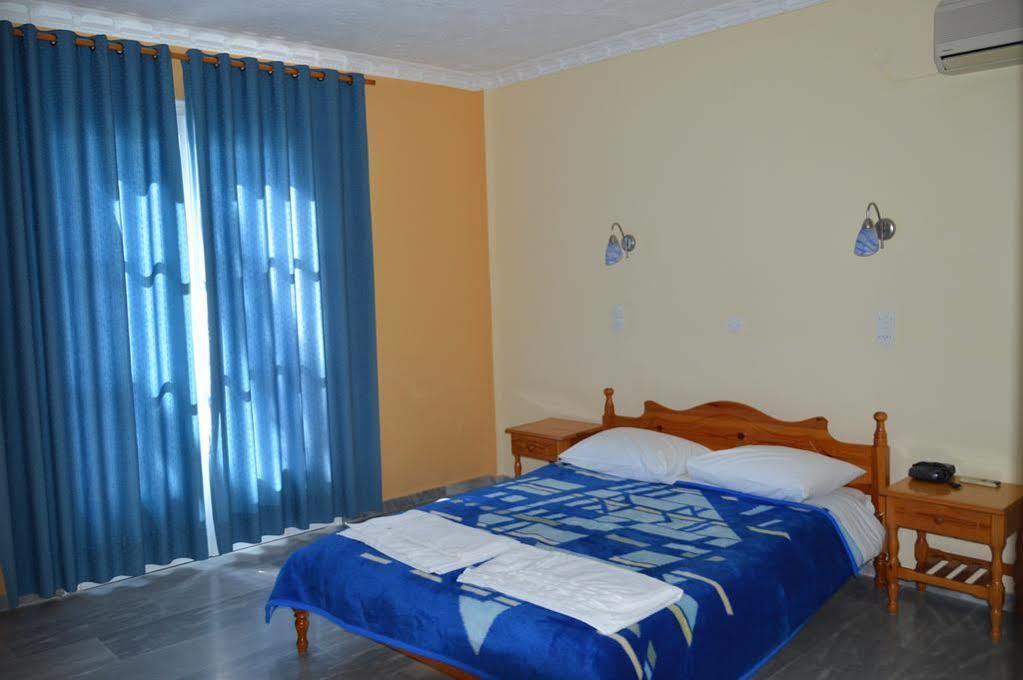Blue Sky Hotel - Petra - Lesvos - Greece Exterior photo