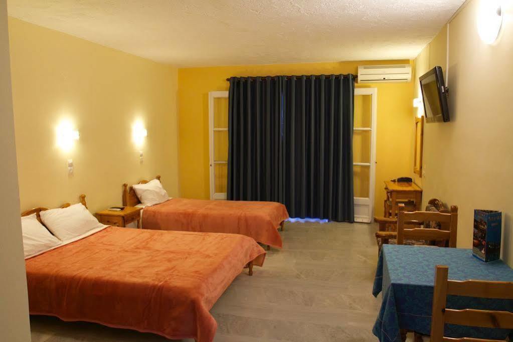 Blue Sky Hotel - Petra - Lesvos - Greece Exterior photo